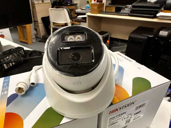 圖片 ✌️Hikvision DS-2CD1327G2-L ColorVu IP 2.8mm Dome Camera 日夜全彩/香港版 (99% New, Not Used)✌️