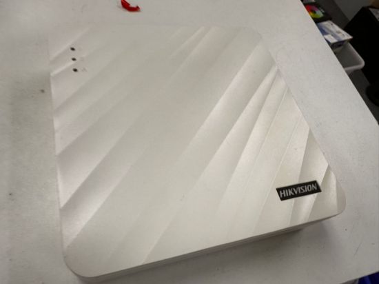 圖片 ✌️HikVision DS-7104N-F1-4P 4 Port PoE NVR  + 500 GB SATA Harddisk✌️